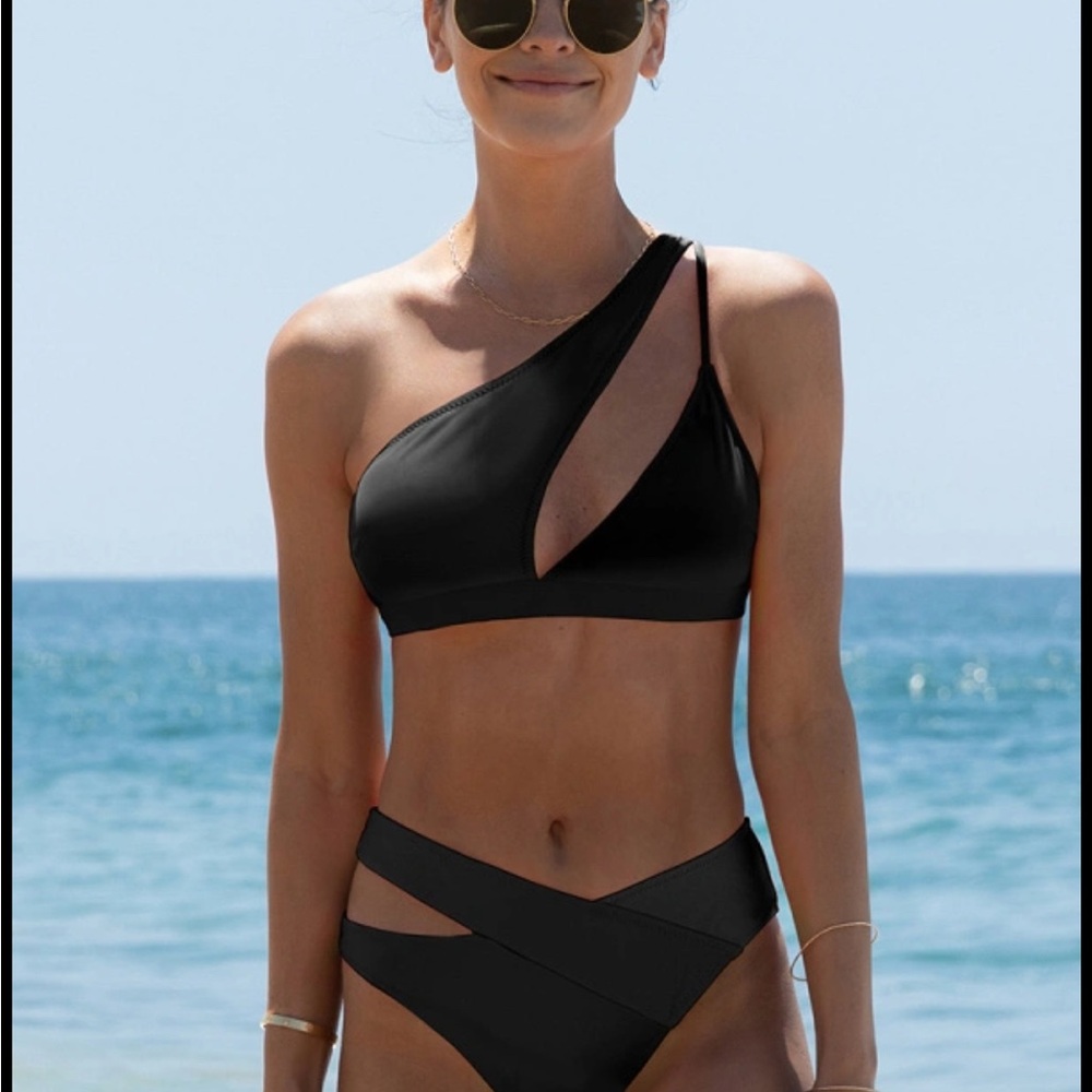 Popvil One Shoulder Front Cutout Bikini Set